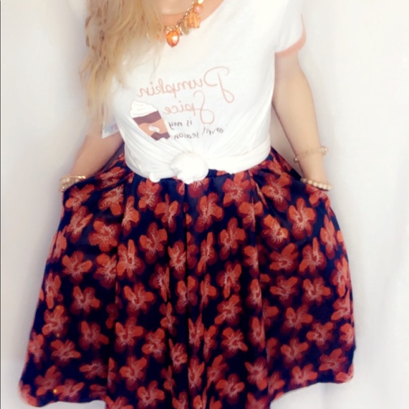 Who doesn’t 💕LOVE a great fall outfit?!?! - Picture 3 of 5